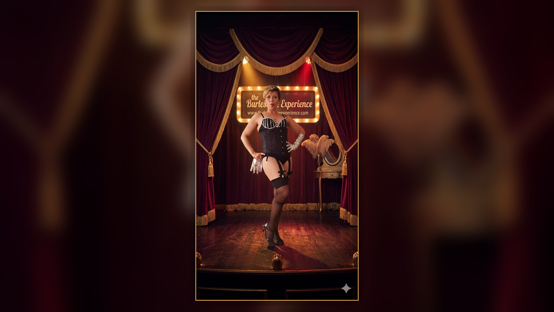 Lady Xana bailarina de burlesque en su primer escenario